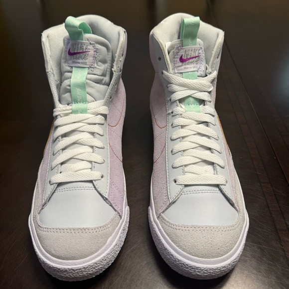 New Nike Blazer Mid 77 Lilac Sneaker Shoes - Picture 6 of 13